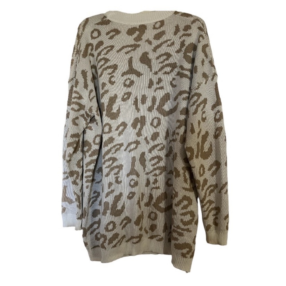 Vestidos•Cream & White Leopard Long Sleeve Sweater - Picture 13 of 13